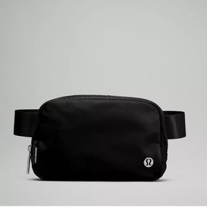 lululemon belt bag